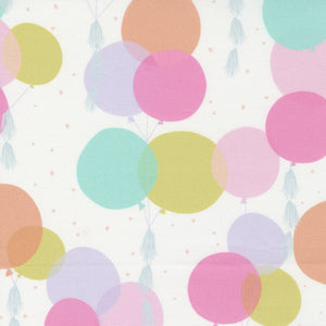 Soiree Vanilla - Jumbo Balloons Yardage