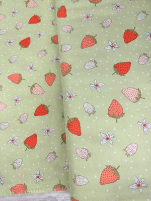 Fat Quarter - Strawberry Tea - Fraises Green Tea