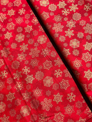 Holiday Flourish-Snow flower - Snowflakes Crimson Metallic Yardage