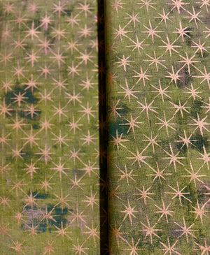 Grunge Seeing Stars Metallic - Vert Yardage