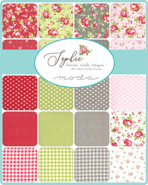 Sophie Jelly Roll by Brenda Riddle Designs for Moda Fabrics | Precuts